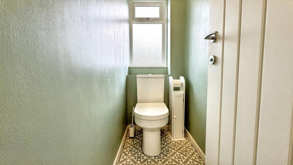 Property photo 2 of 14 A Bright And Clean Single Toilet Room Featuring Mo...