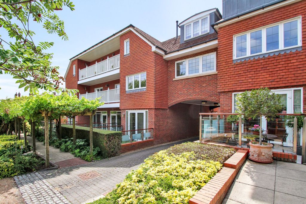 Property photo 1 of 13