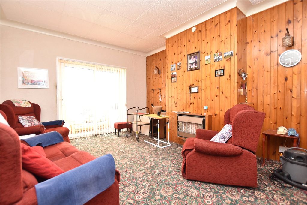 Property photo 3 of 22 Picture No. 21