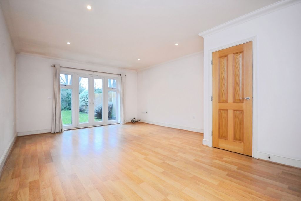 Property photo 3 of 13 d707c232-Fileacce...