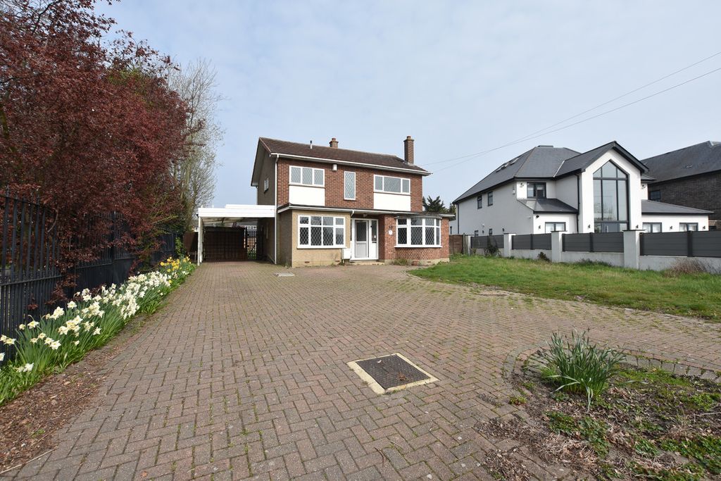 Property photo 2 of 8