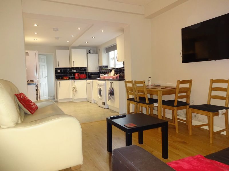 Property photo 1 of 11 Photo 1