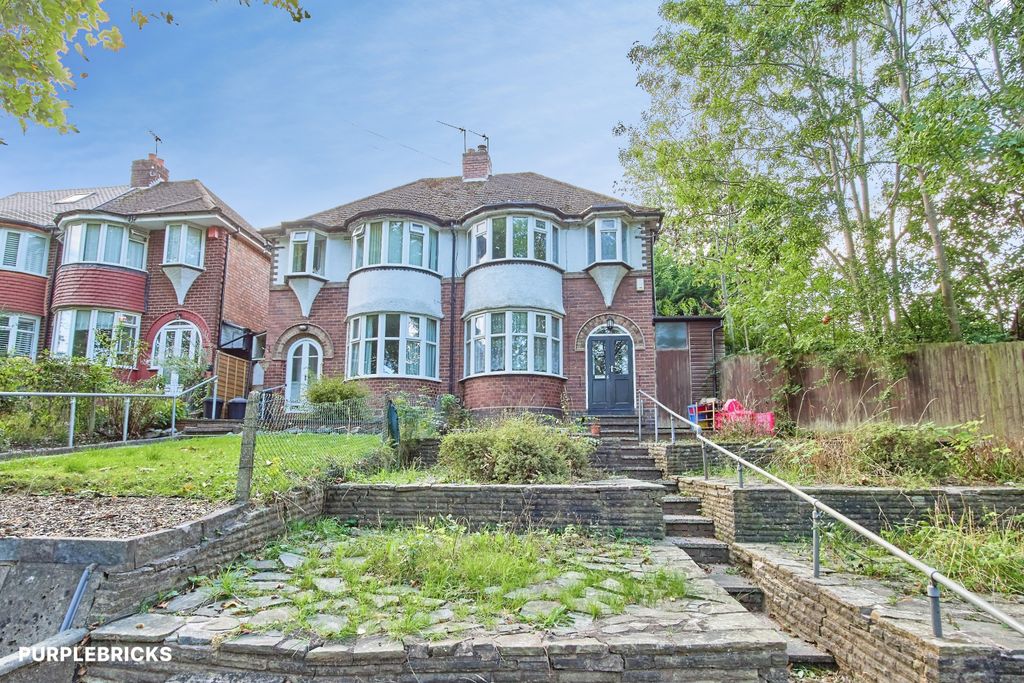Property photo 1 of 27