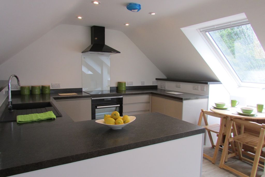 Property photo 2 of 8 2754-Hr-2