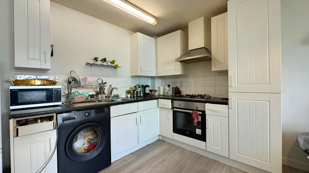 Property photo 3 of 7 Whatsapp Image 2026-03-31 At 15.00.42 (1)-Fotor-2026040112114