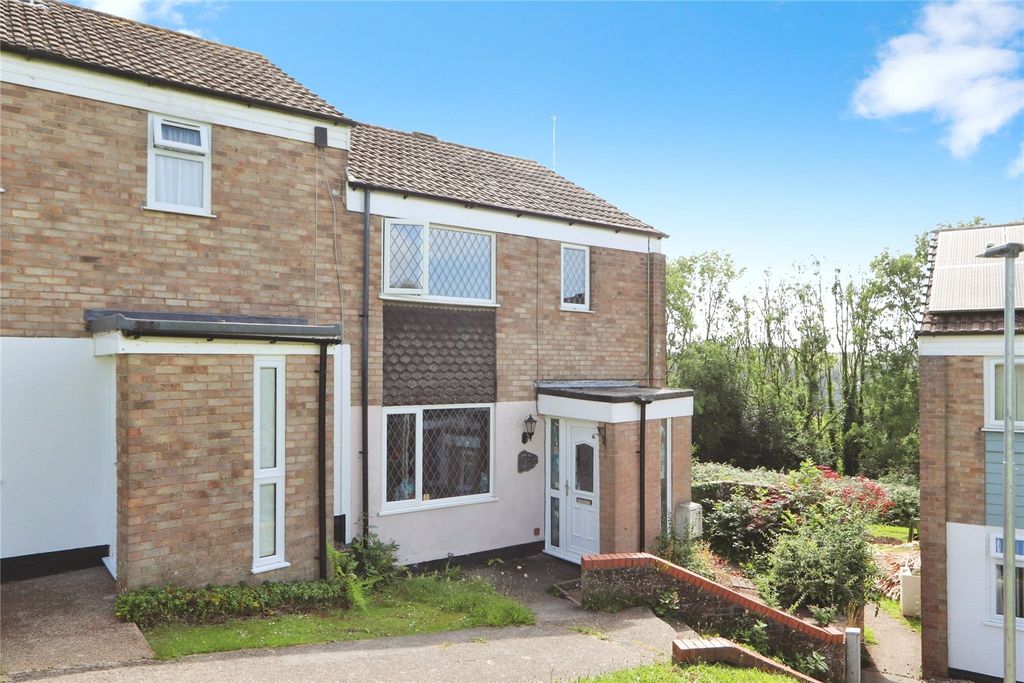 Property photo 2 of 16 Picture No. 17