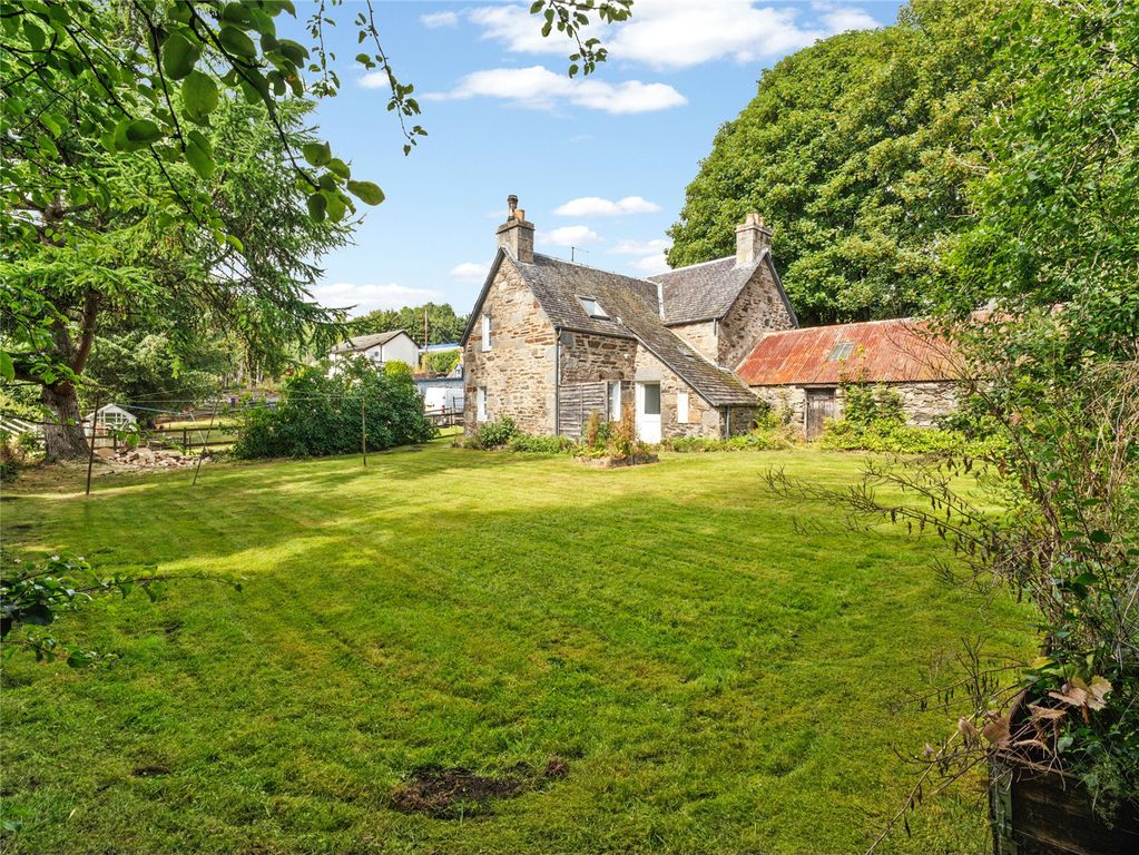 Property photo 2 of 18 Rear Garden One