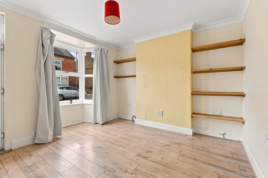 Property photo 3 of 36