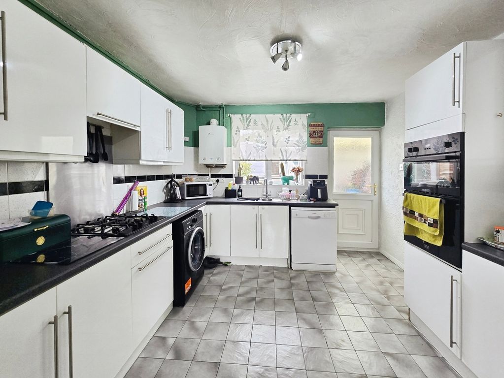 Property photo 3 of 13 Pbox-Img.Jpg