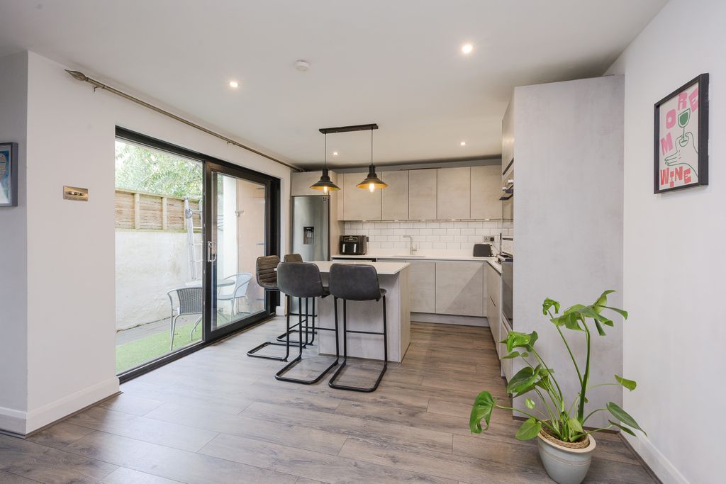 Property photo 1 of 10 Picture No. 01