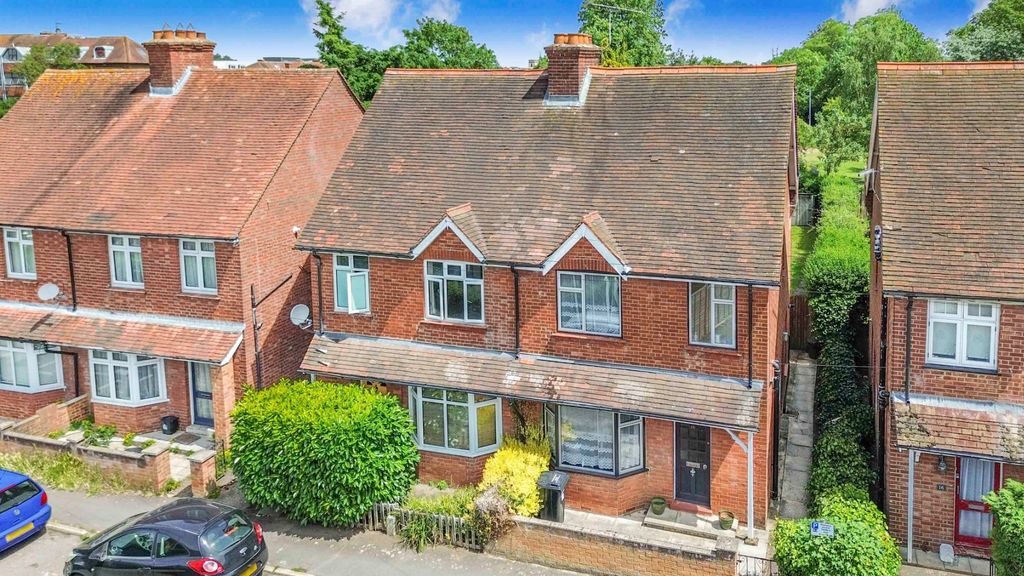 Property photo 2 of 17 5249203