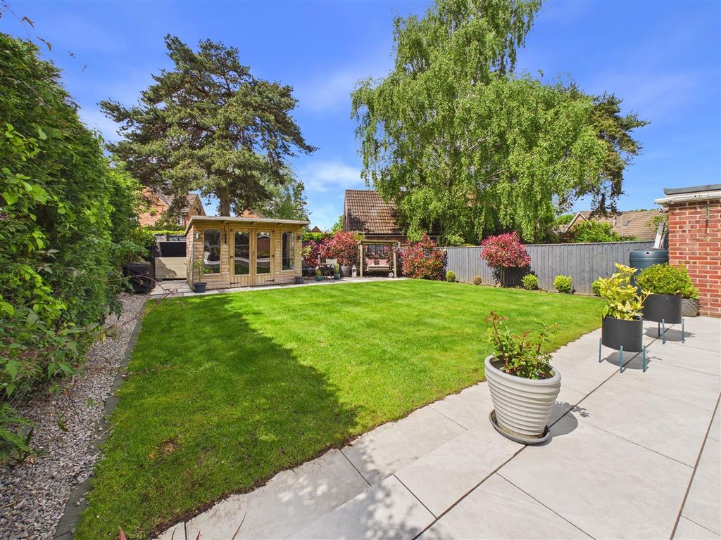 Property photo 3 of 20 Outside