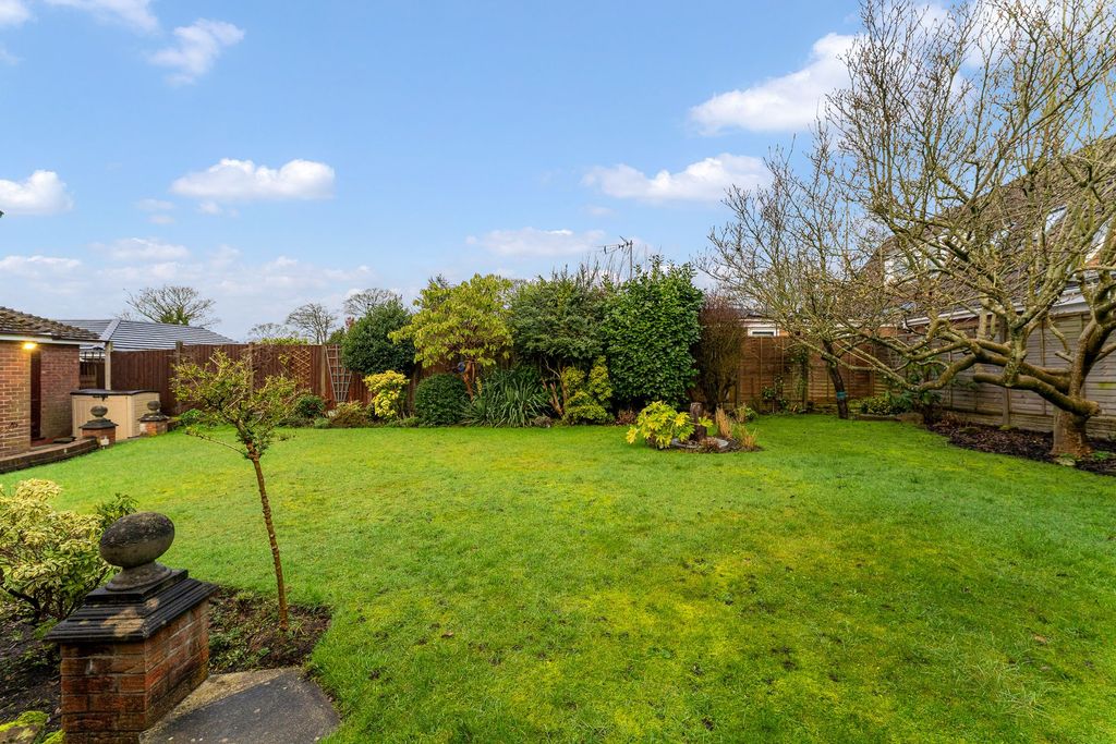 Property photo 2 of 24