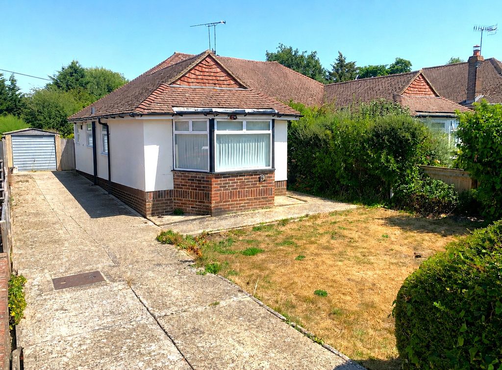 Property photo 1 of 8 Front