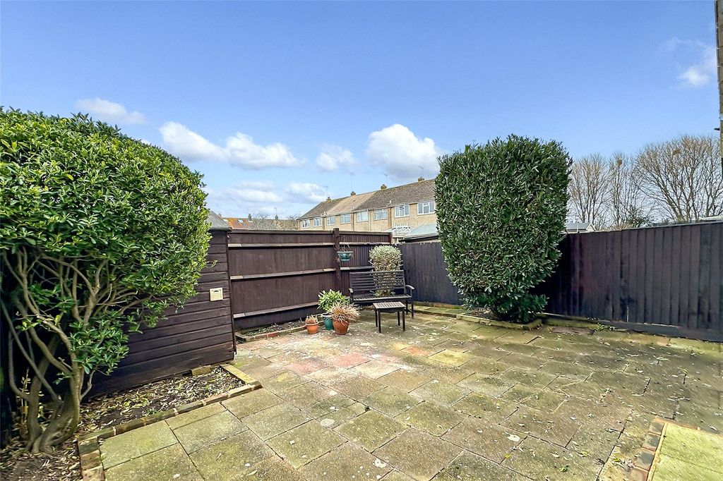 Property photo 2 of 14 Picture No. 19