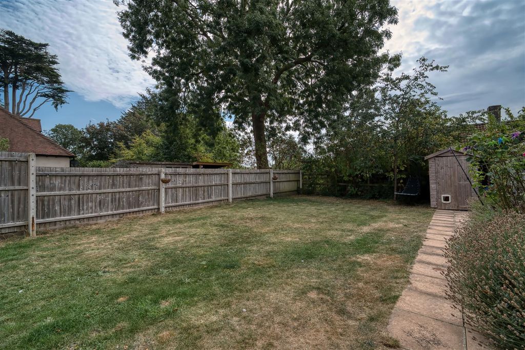 Property photo 2 of 9