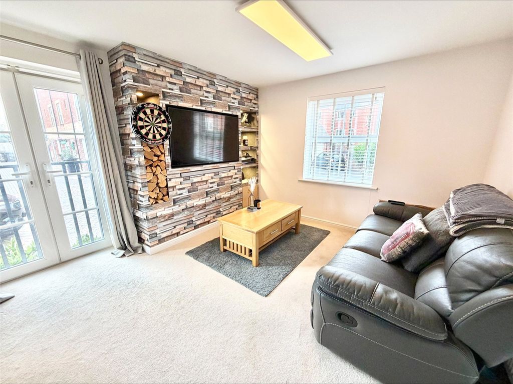 Property photo 2 of 17 Picture No. 18