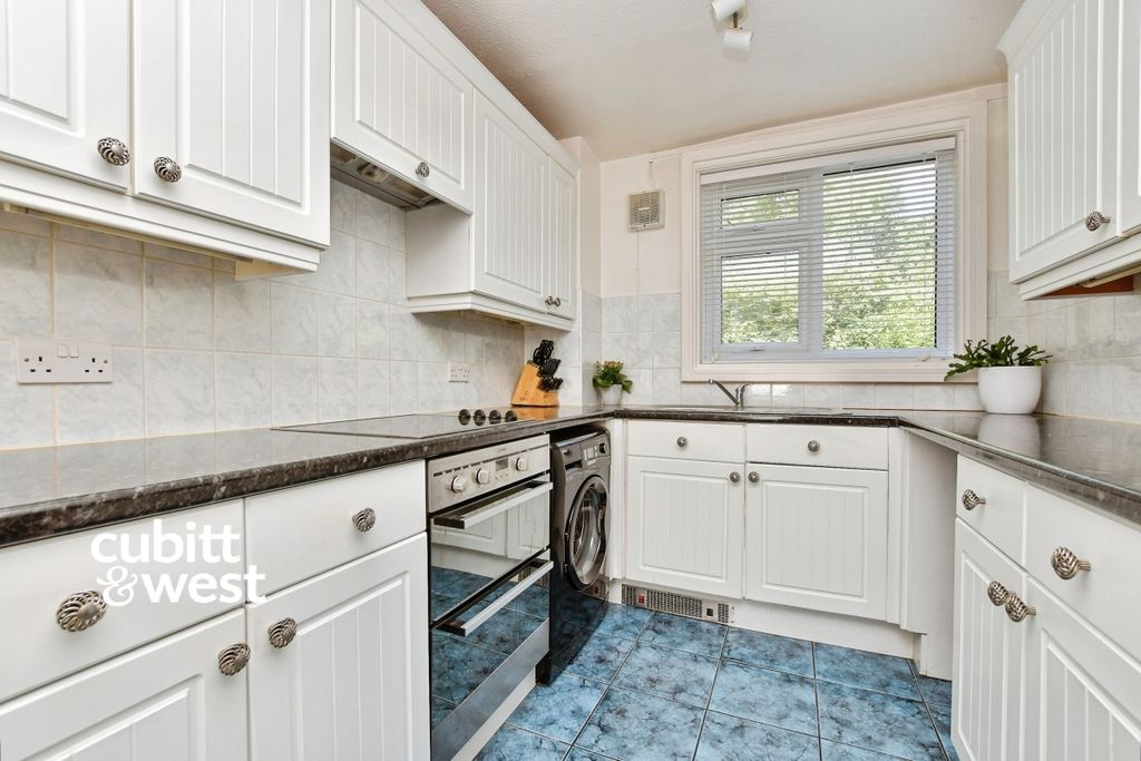 Property photo 2 of 7 Ecf7Cf3c-901H4Hry