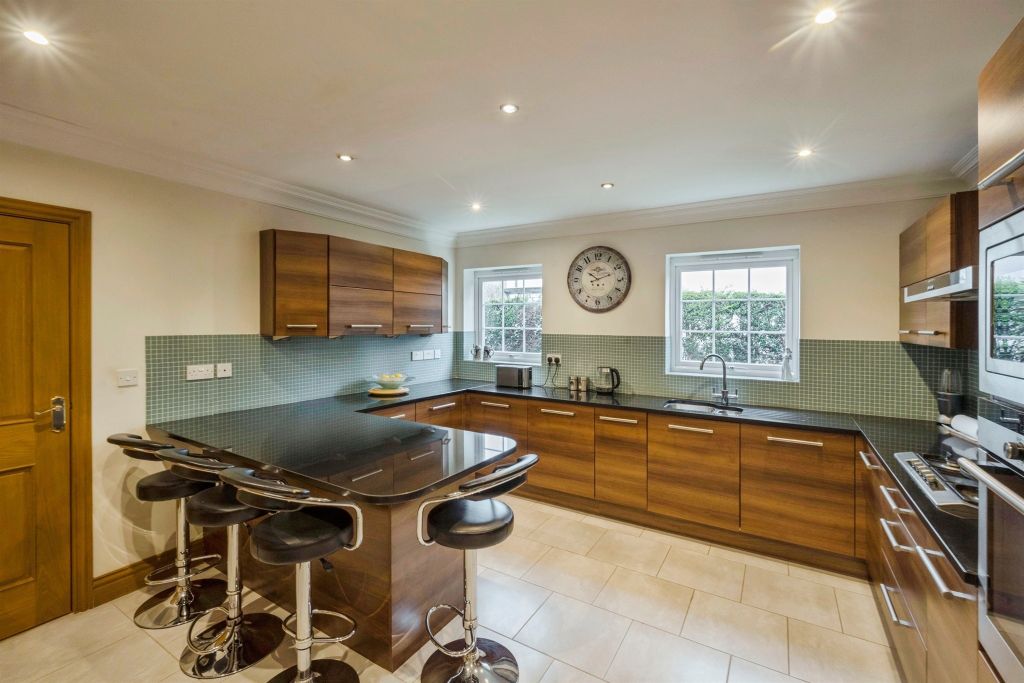 Additional image 8 of 4 bed detached house for saleSt. Wilfrids Road, Bessacarr, Doncaster DN4