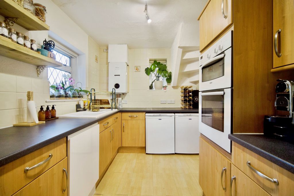 Property photo 2 of 15 Kitchen