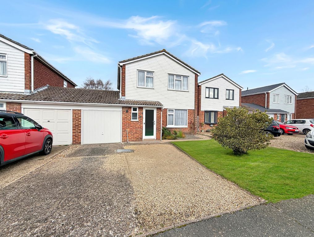 Property photo 1 of 16