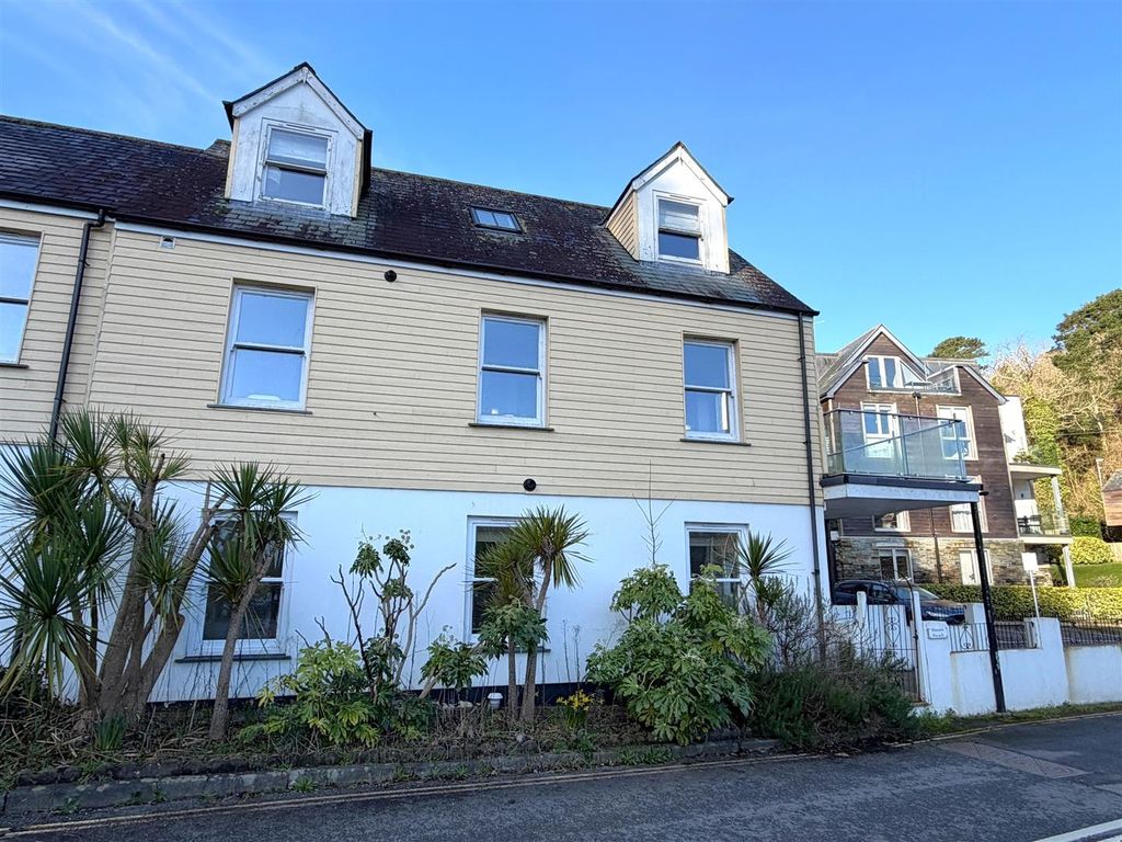 Property photo 1 of 14 Front.Jpg