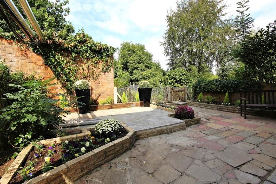 Property photo 2 of 10