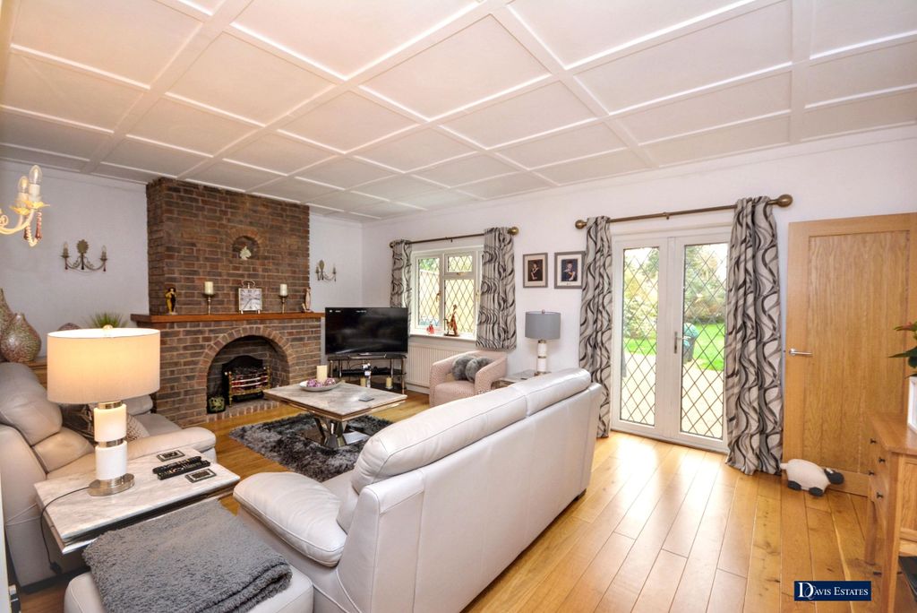 Property photo 2 of 18