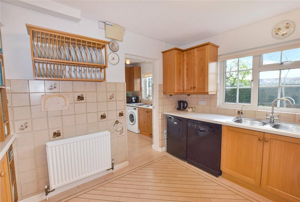 Property photo 3 of 27 Picture No. 27