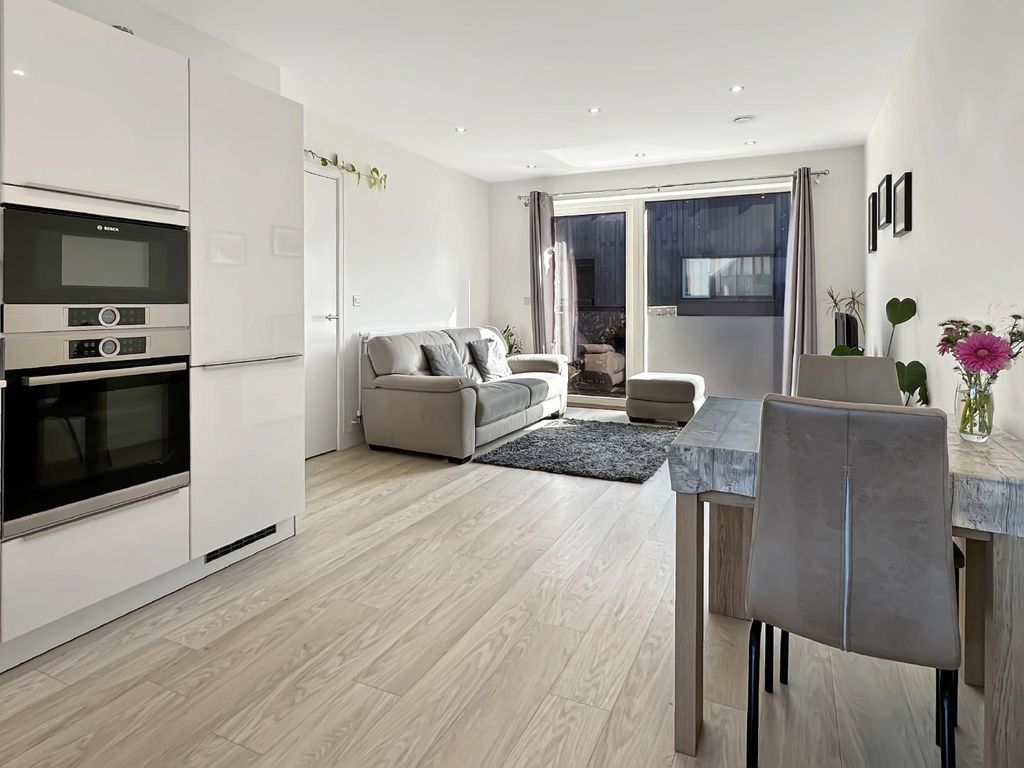 Property photo 2 of 15 63A4194B13A2243c03Eb5B25F07A60E68Ea11A35.Jpg