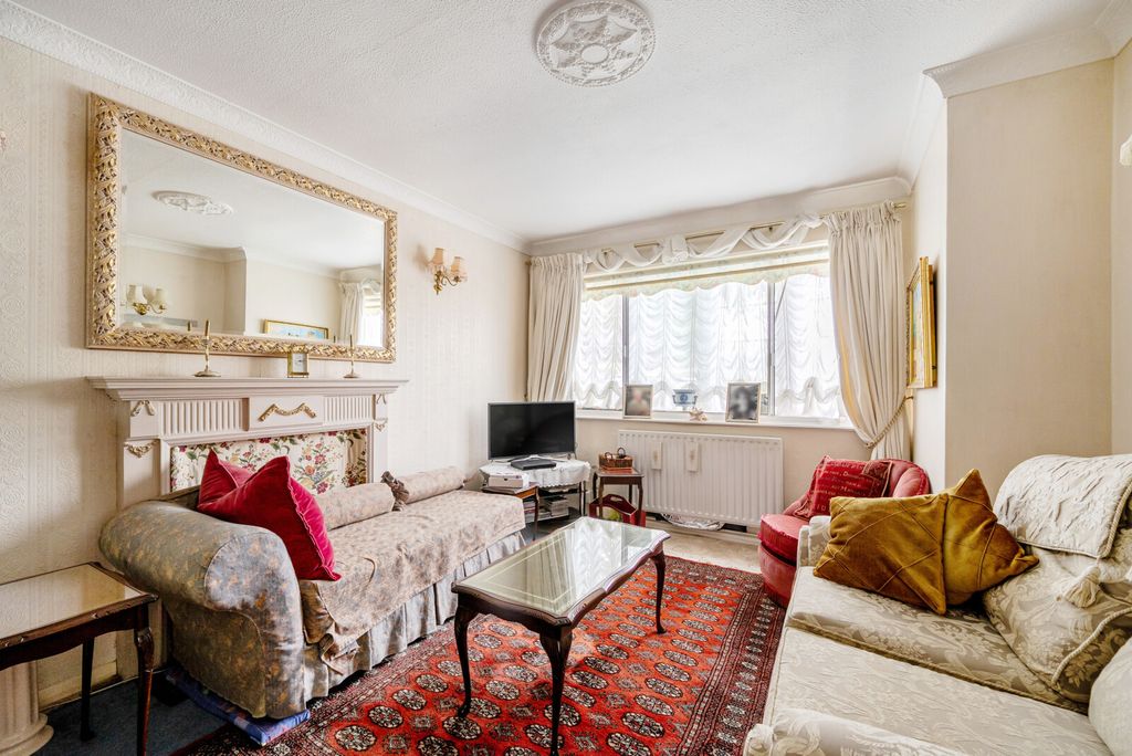 Property photo 2 of 20 1328761-14-688792...