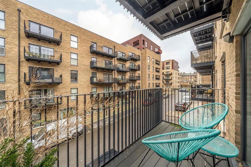 Property photo 3 of 6