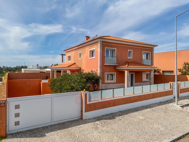 Property photo 1 of 65