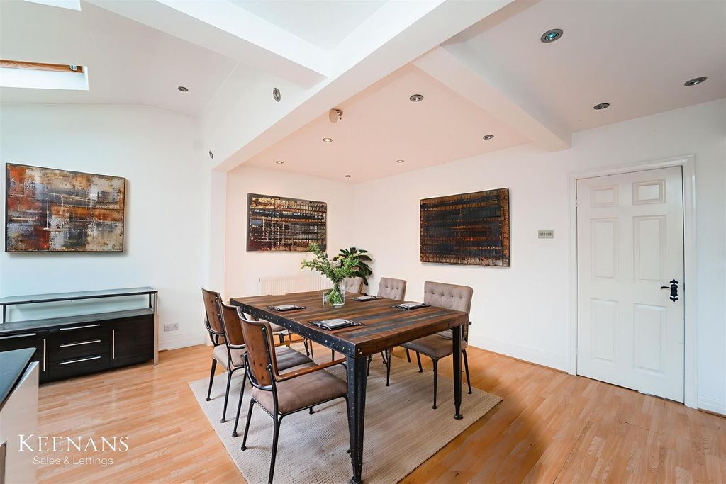 Property photo 2 of 31 Dsc03972 - Dining Room - Industrial - 0.Jpg