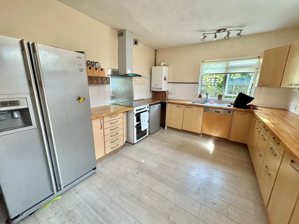 Property photo 2 of 13 Image
