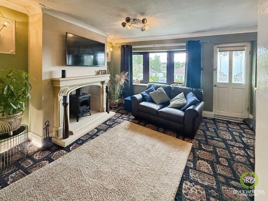 Property photo 3 of 32