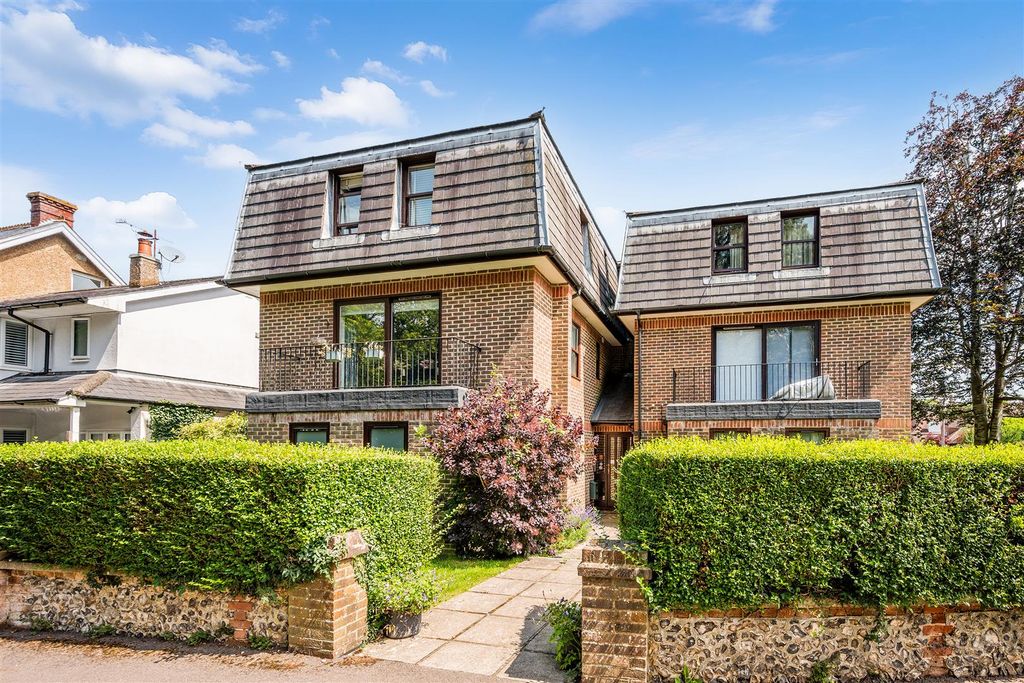 Property photo 1 of 21 Flat 4, 18 Tower Road - (5).Jpg