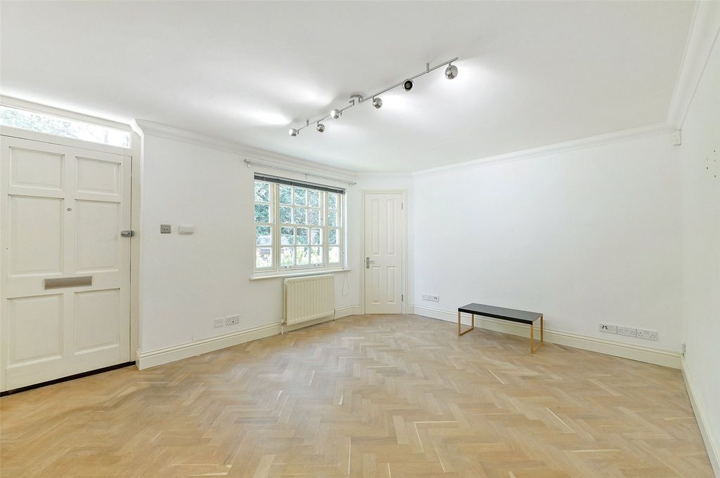 Property photo 2 of 9 Living Area