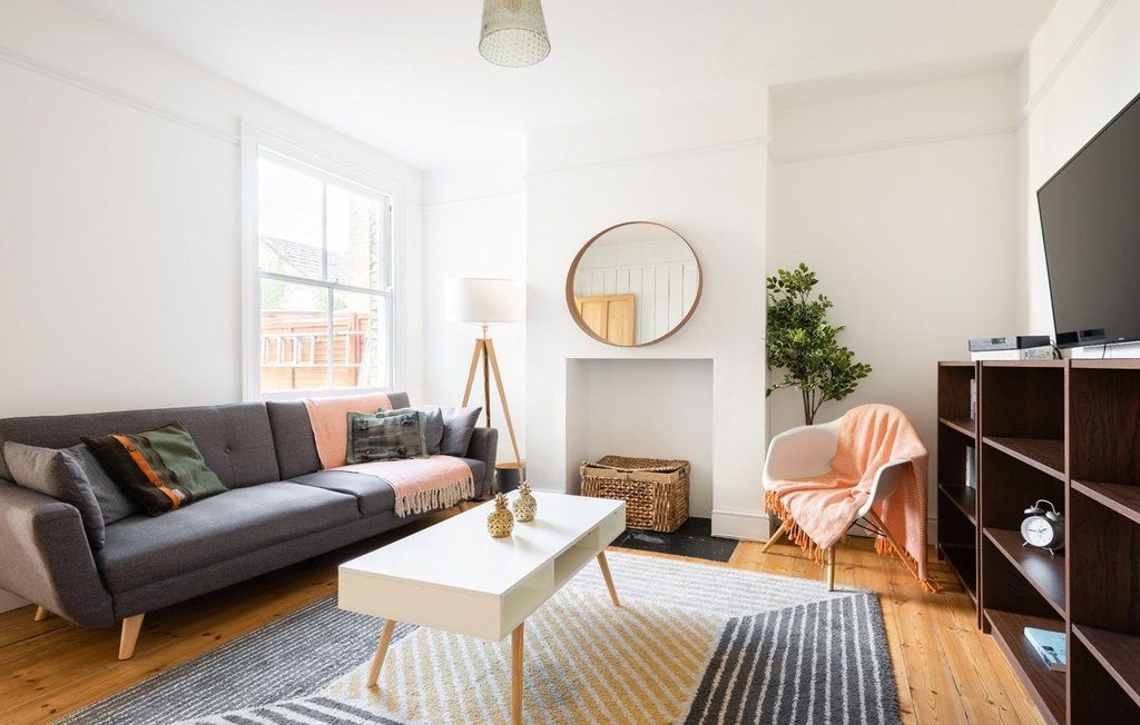 Property photo 2 of 16 Img-20251018-Wa0003.Jpg