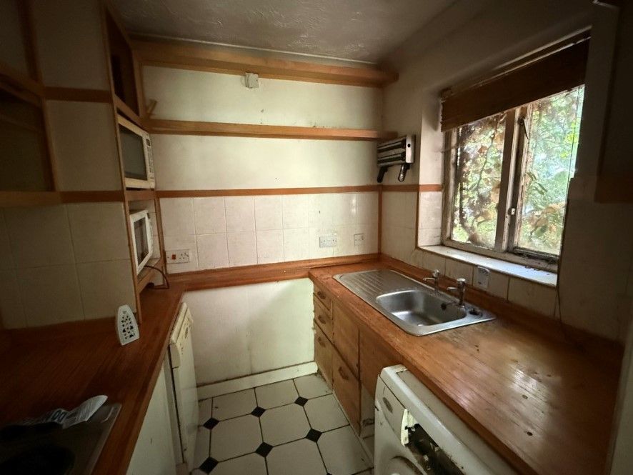 Property photo 3 of 3