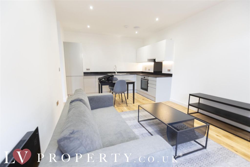 Property photo 3 of 8 N6.Jpg