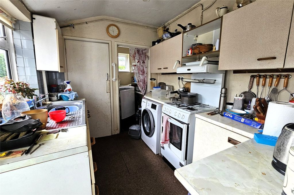 Property photo 3 of 14 Picture No. 10