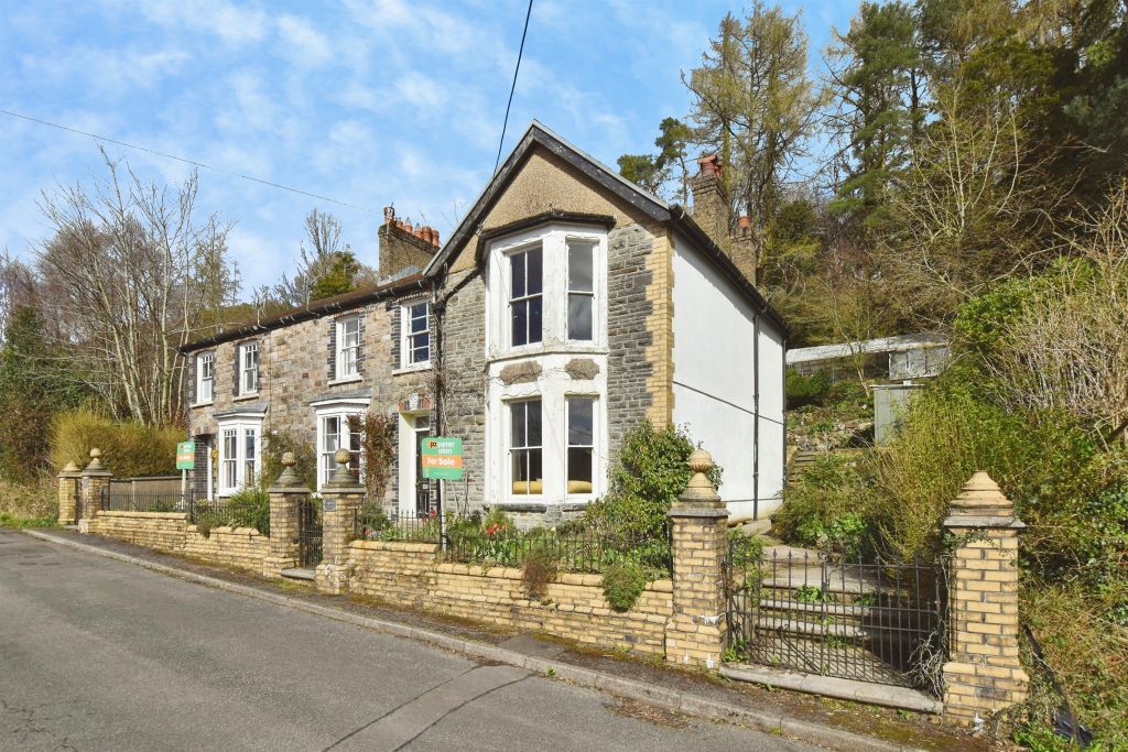 Property photo 1 of 31