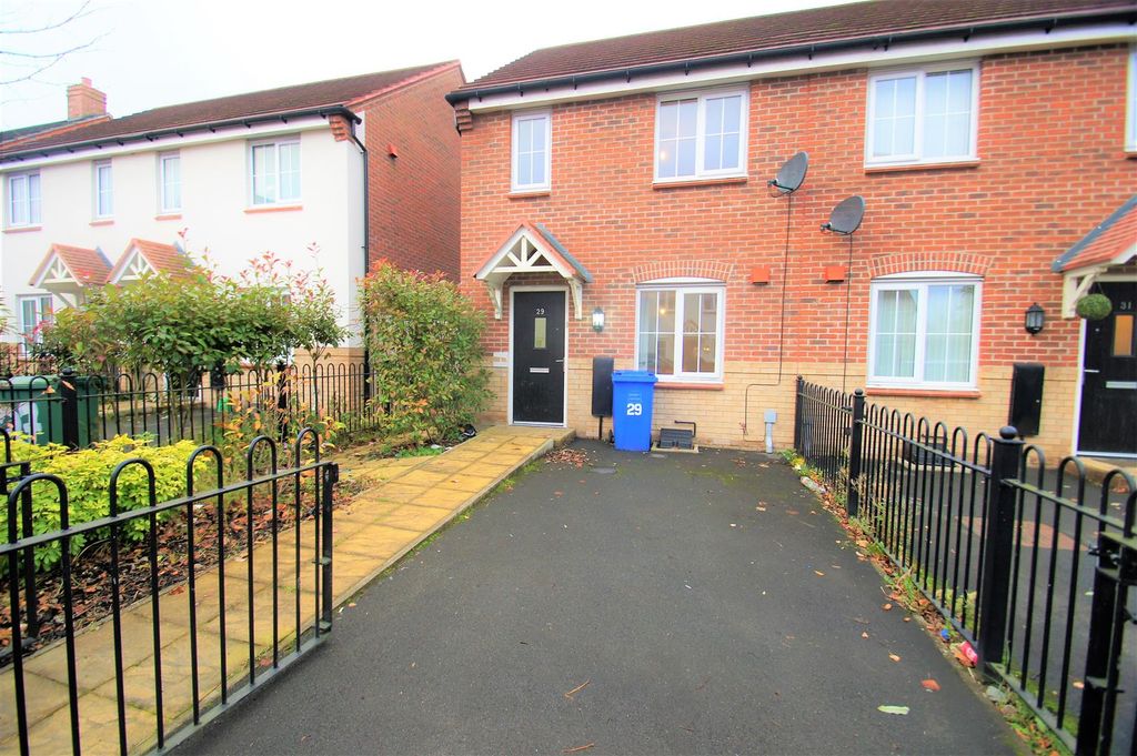 Property photo 1 of 9