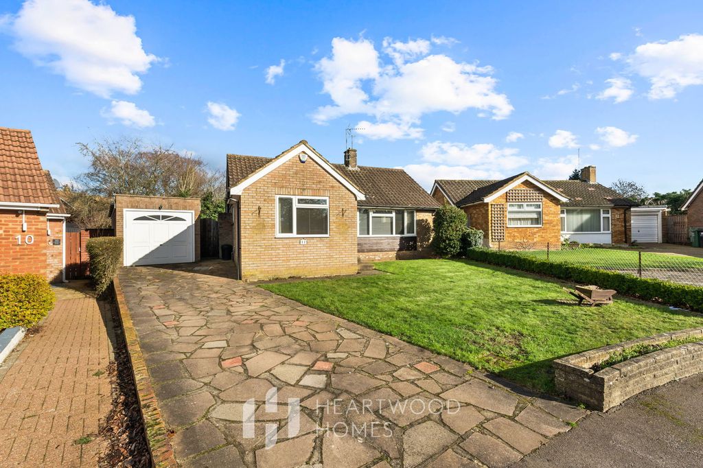 Property photo 2 of 25