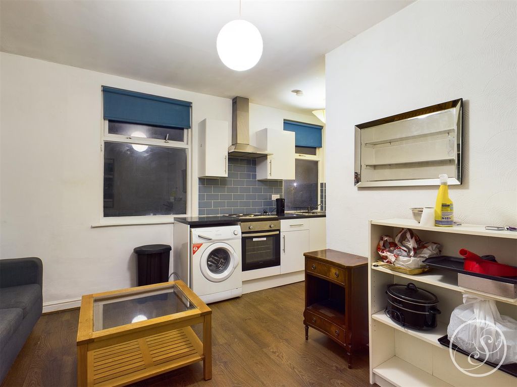 Property photo 2 of 5 Cam00408P1-Pr0319-Still04.Jpg