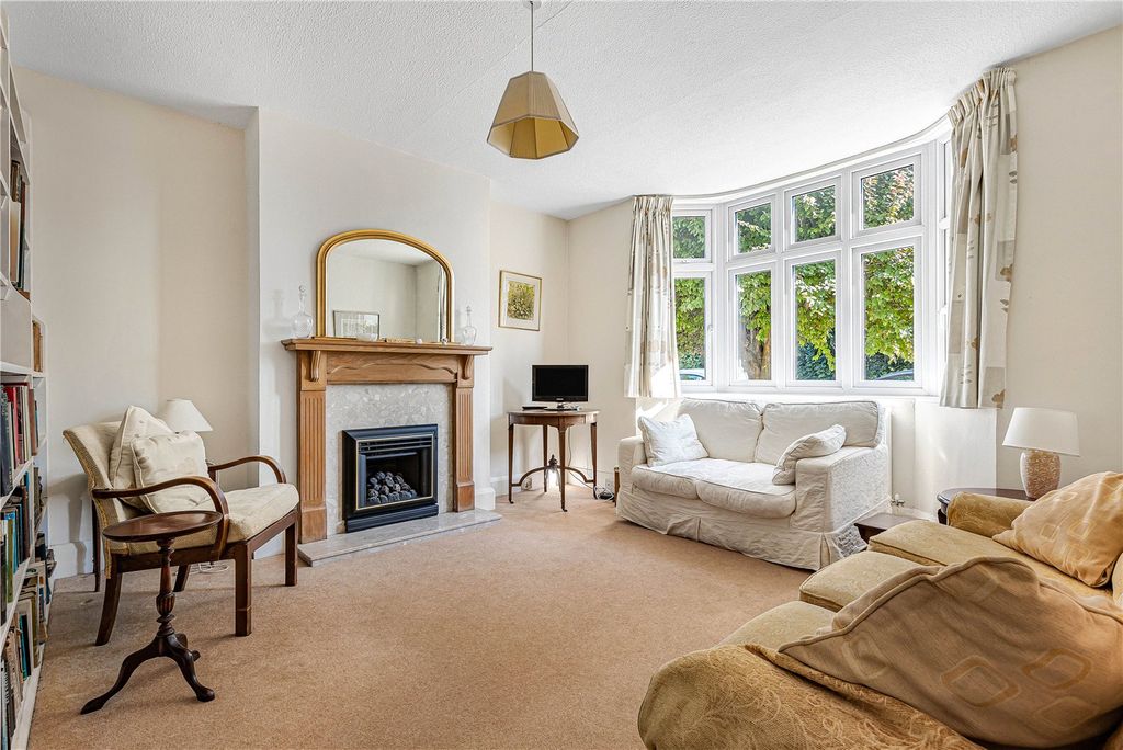 Property photo 2 of 19 Picture No. 83
