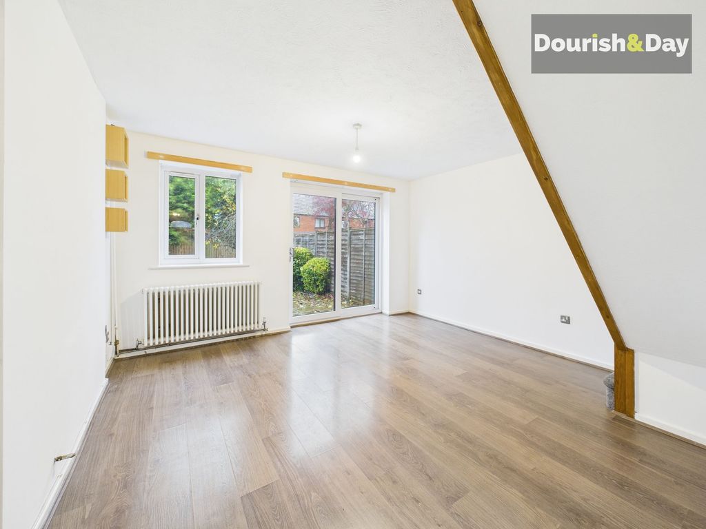 Property photo 2 of 12 Living Room