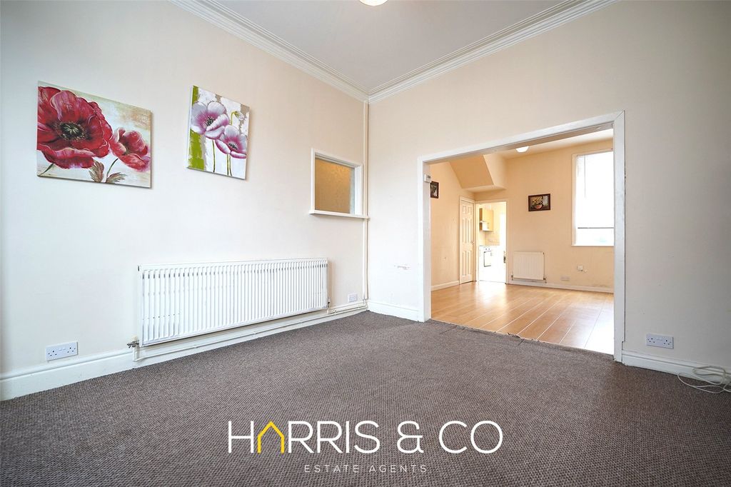 Property photo 3 of 17 Picture No. 68
