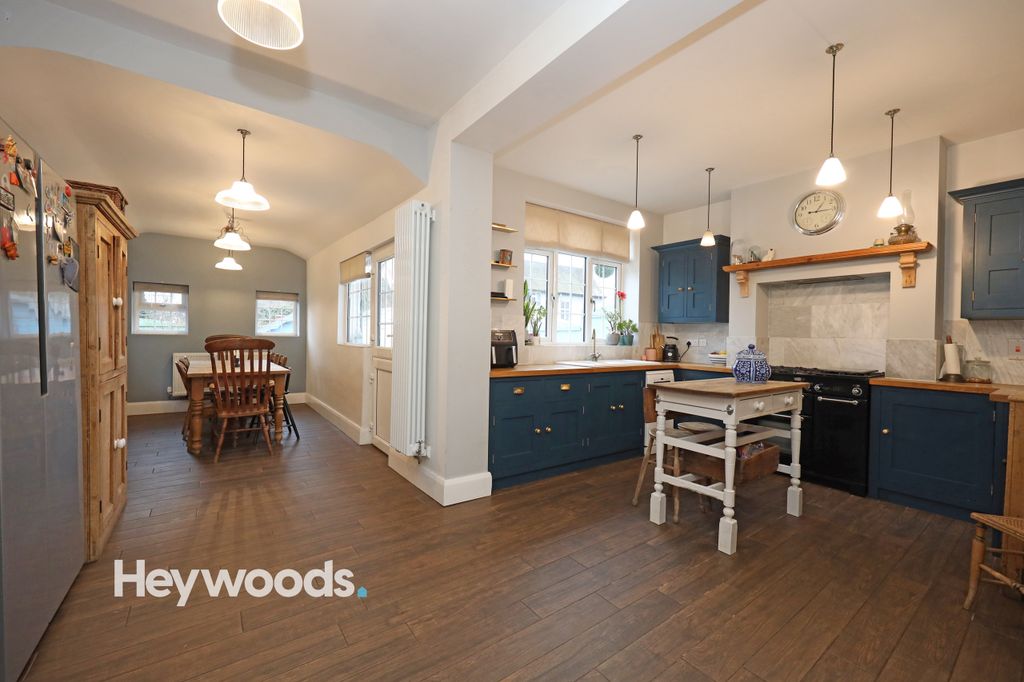 Property photo 2 of 47 099A0479